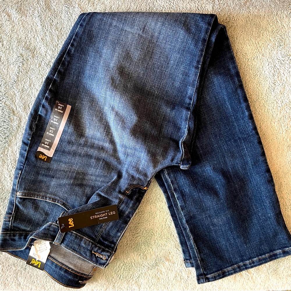 NWT Lee Jeans Size 16 Long Mid Rise Straight Leg